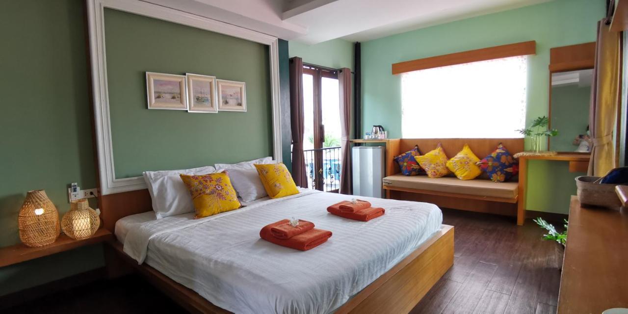 Island Cafe&Hostel Koh Lipe Exterior photo